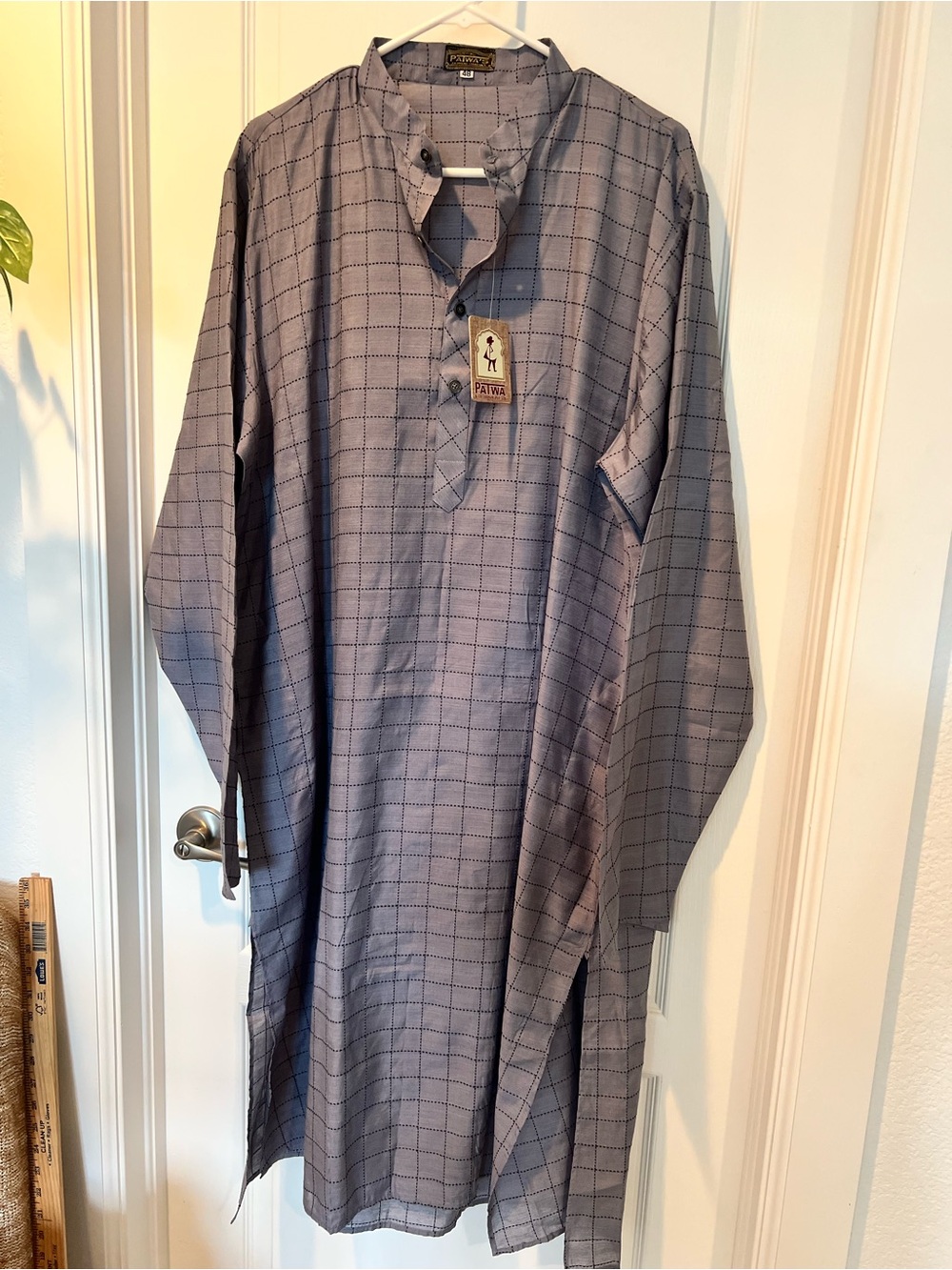Men’s Grey Long Windowpane Kurta Shirt Sz 48 NWT Traditional Cultural